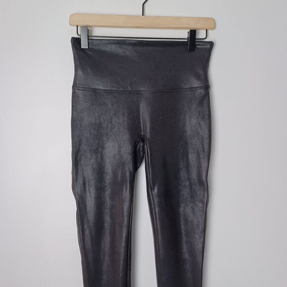 Spanx Shapewear Black Faux Leather Leggings Size Large - Picture 3 of 10